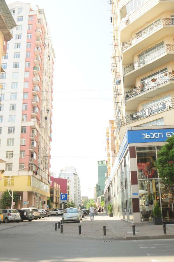 Apartments With A View Of The Trinity Holy Batumi Eksteriør billede