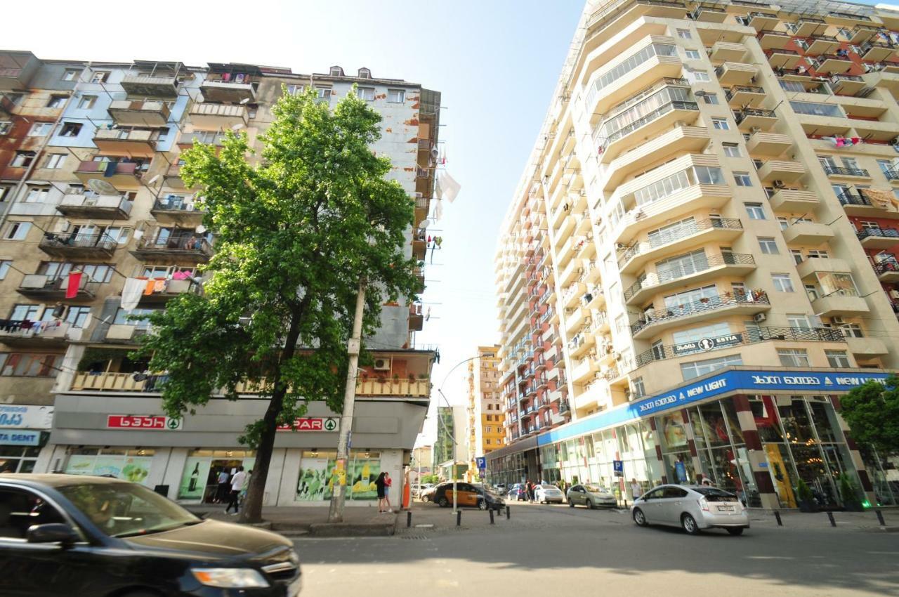 Apartments With A View Of The Trinity Holy Batumi Eksteriør billede